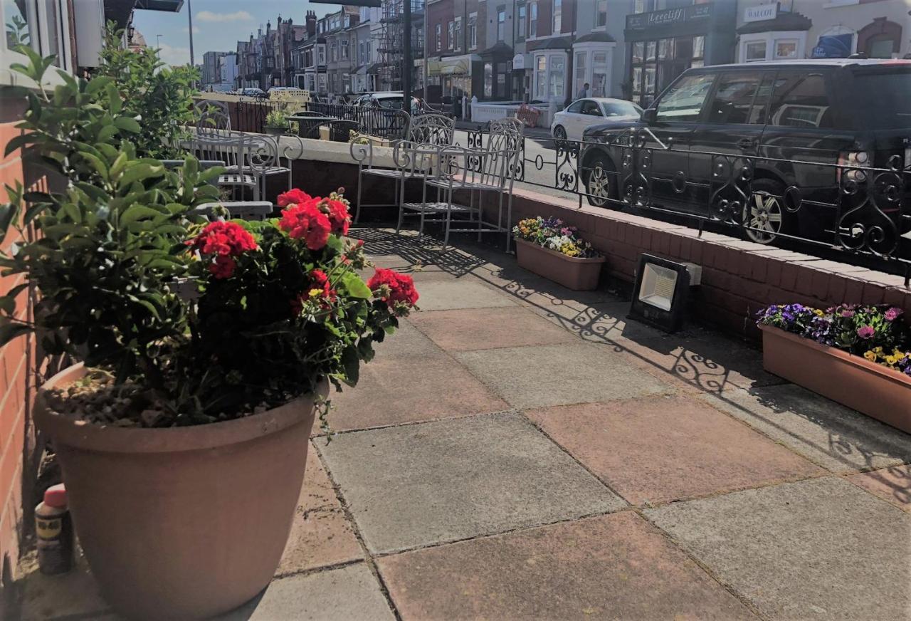 Ultimate Family Guest House Blackpool Exteriér fotografie